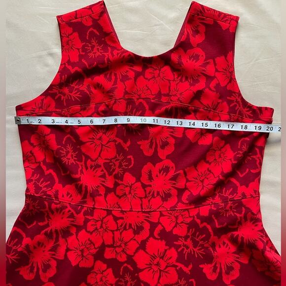 Lands End Red Women’s Sleeveless Hawaiian Floral Print Dress Size 14 Petite - Picture 7 of 7